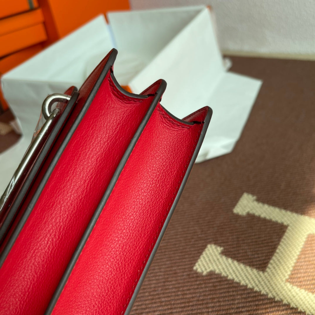 Hermès Roulis 19cm Bag "Pig Nose Design" in Rouge H Evercolor Leather | Gold/Silver Hardware | Crossbody/Shoulder/Handheld | Luxury Minimalist Style