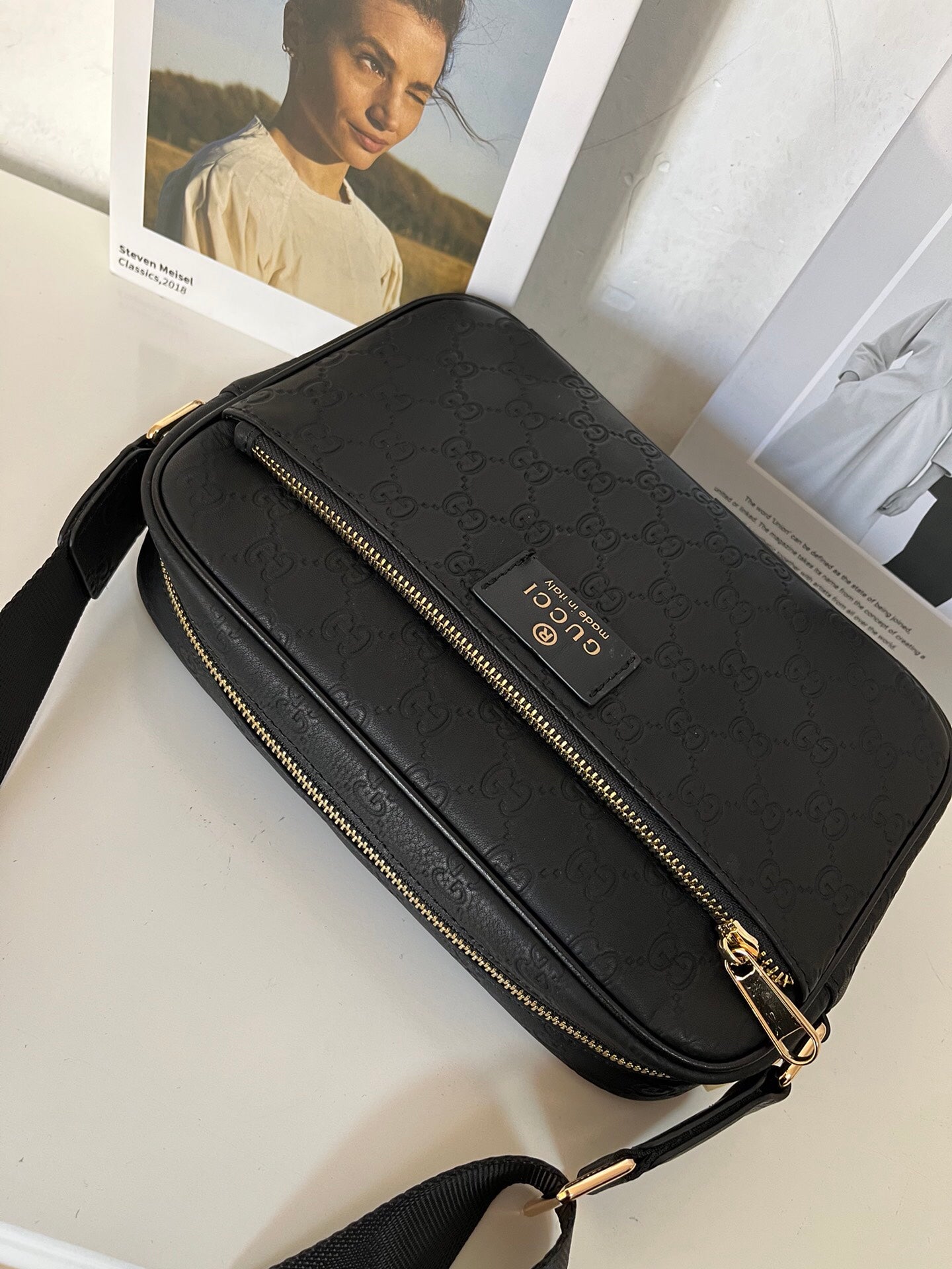 Men's Crossbody Bag for Business | Full-Grain Leather & Taiwan Tech Fabric | 27x18x7cm Anti-Theft Design