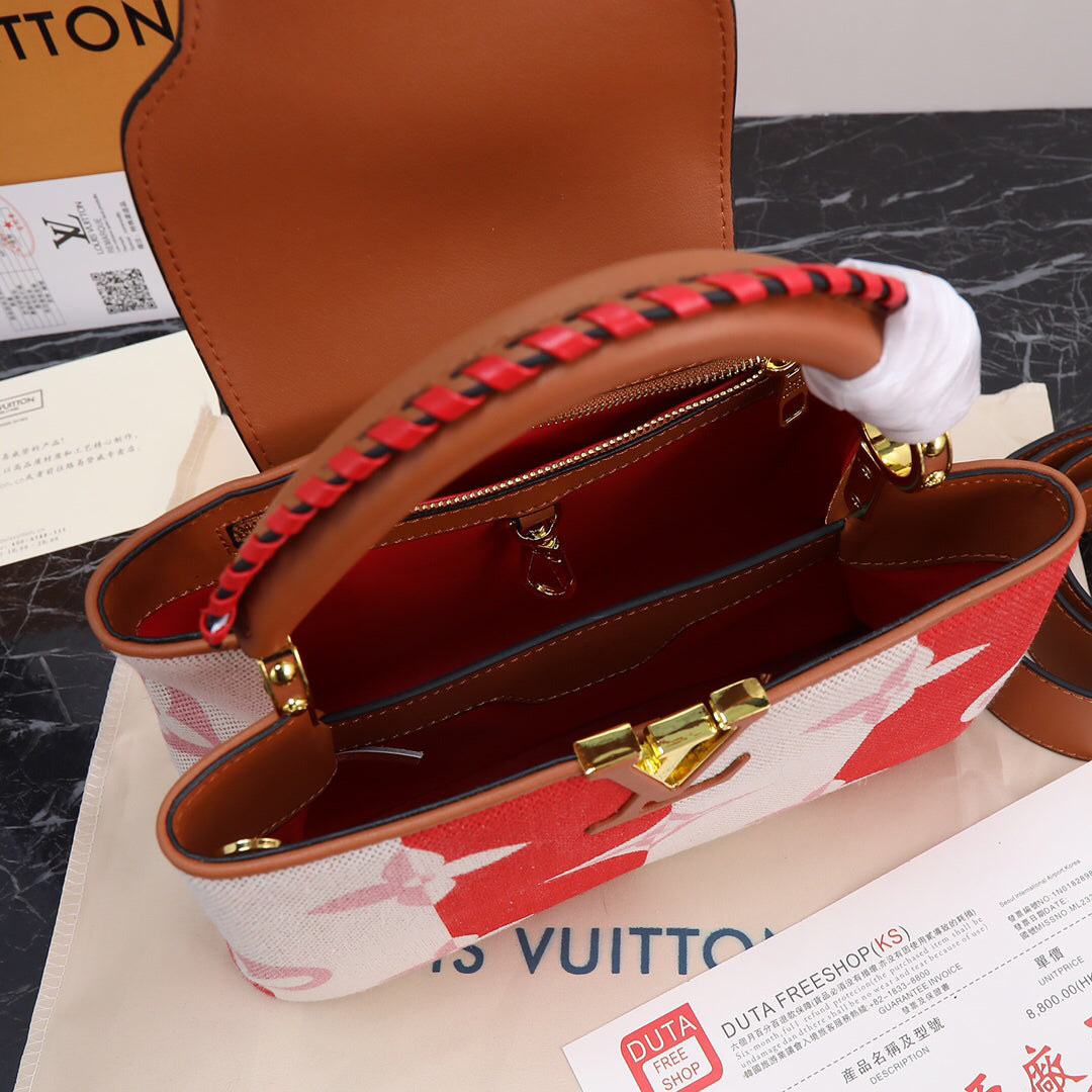 Louis Vuitton Capucines bb Red Pebbled Leather Bag 27x18x10cm | Celebrity Street Style, Detachable Strap & Twist Lock
