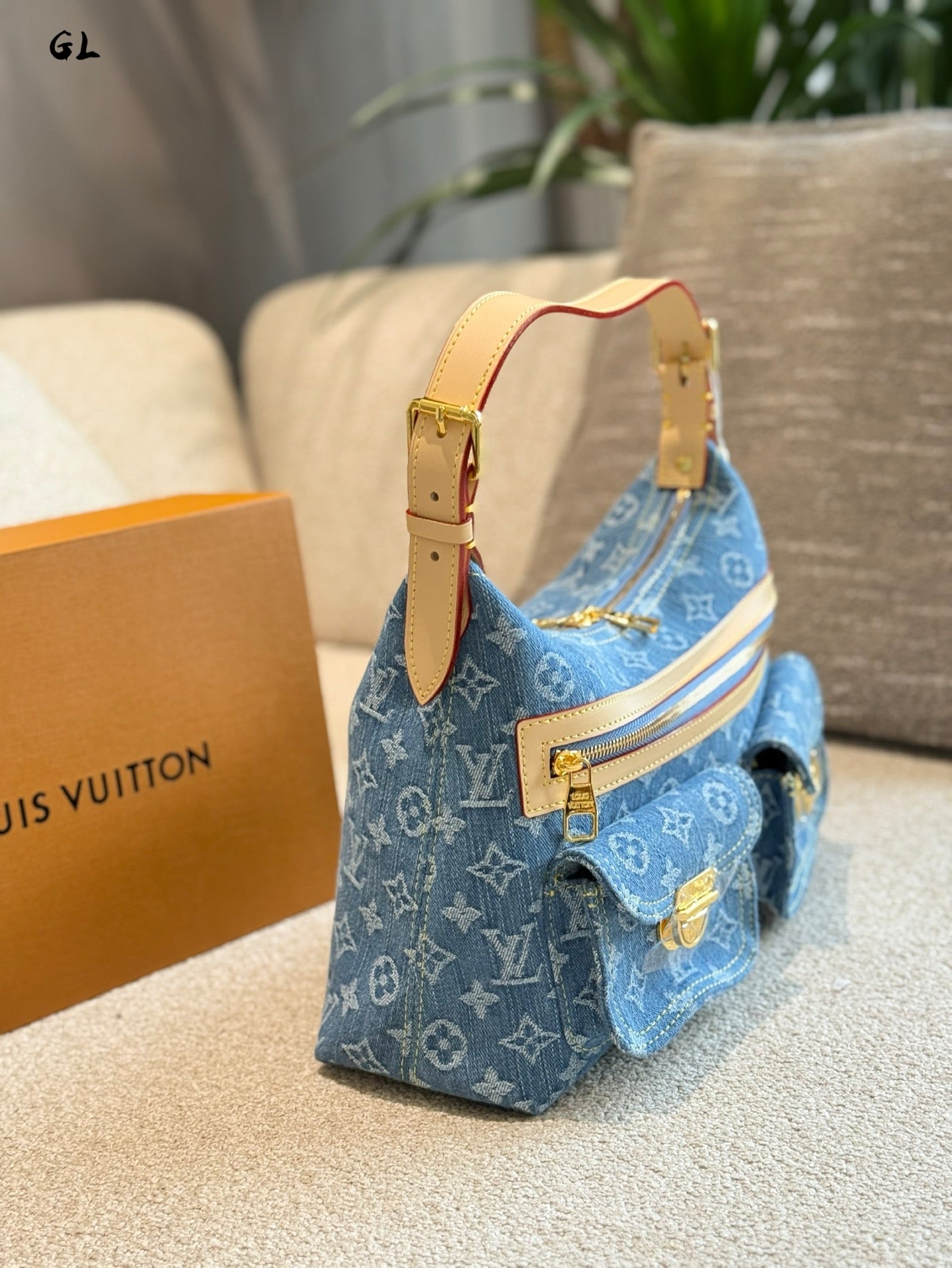 Louis Vuitton Vintage Denim Underarm Bag 30x10x19cm | Rare Limited Edition, Timeless Blue Denim Elegance