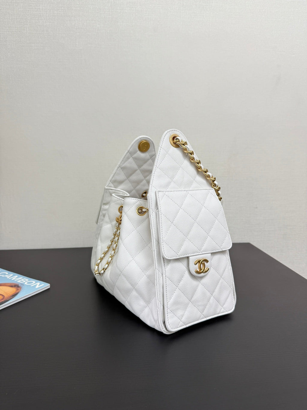 2023 HOT SALE Genuine Leather HOBO Bag Adjustable Chain Bucket Crossbody Bag with Side Pockets Large Capacity Travel Tote (30*26*14cm)