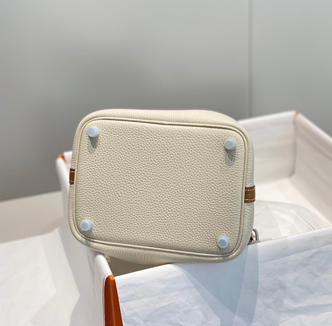 Hermès Picotin Lock 18cm Milkshake White Gold Brown Bucket Bag - Classic Two-Tone Luxury Handbag